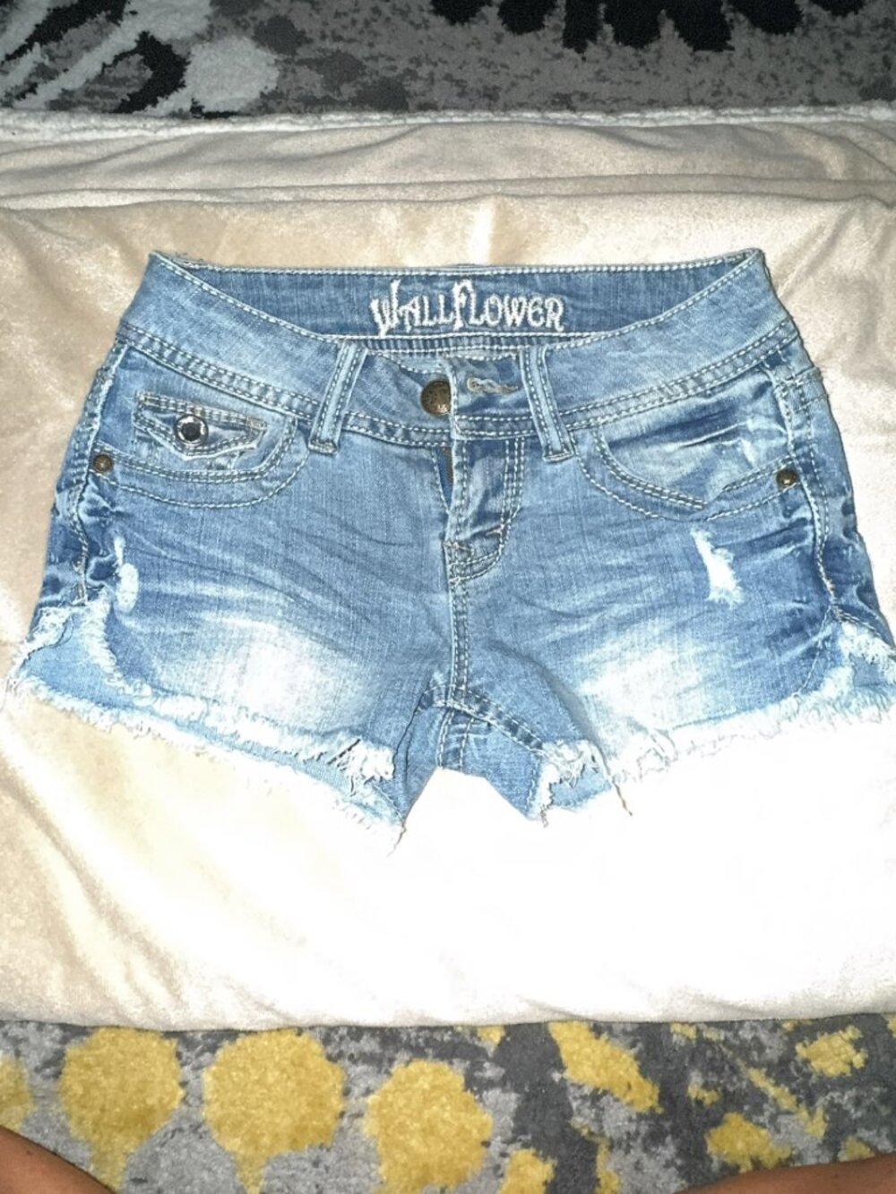 Wallfloweer woman's jean shorts